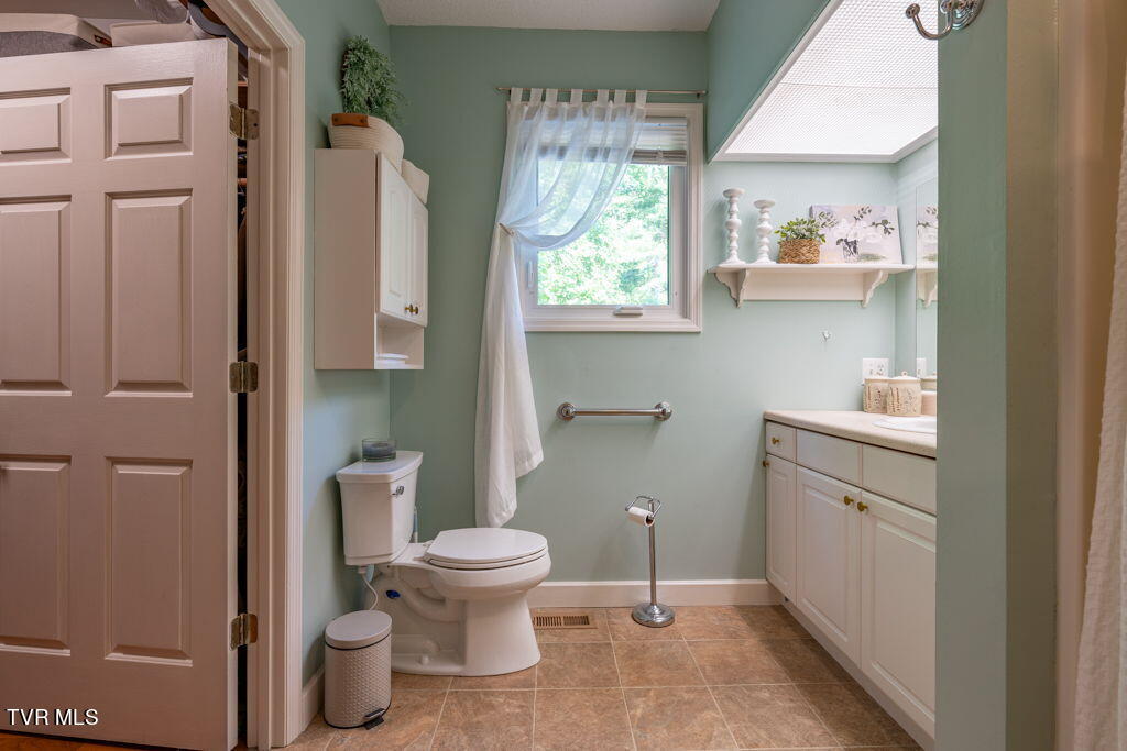141 Laurel Highlands Road, Roan Mountain, Tennessee image 25