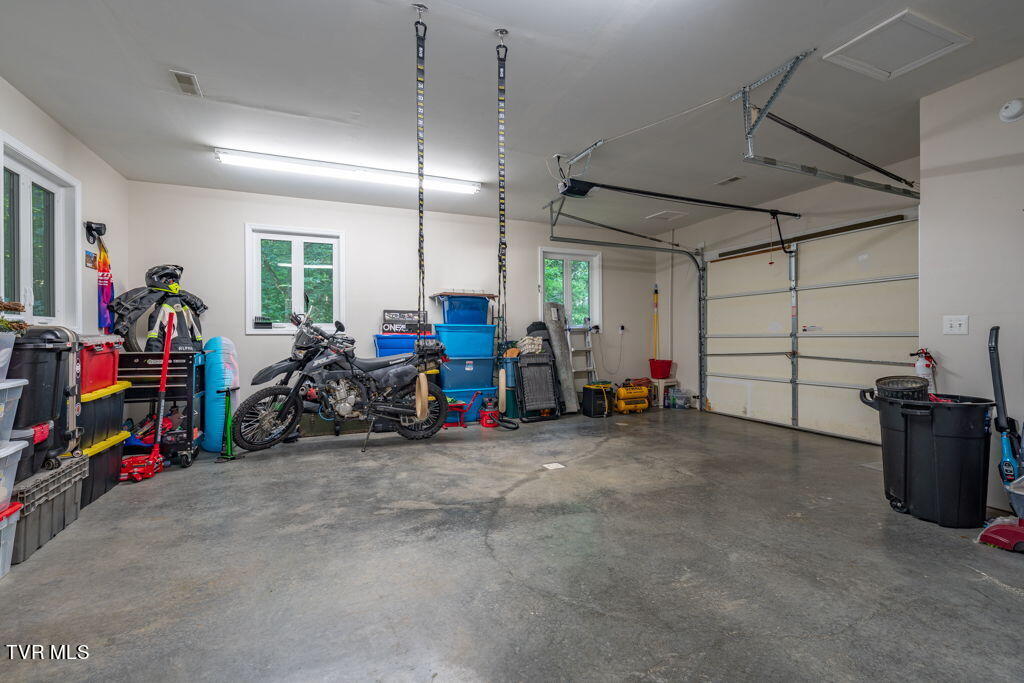 141 Laurel Highlands Road, Roan Mountain, Tennessee image 43