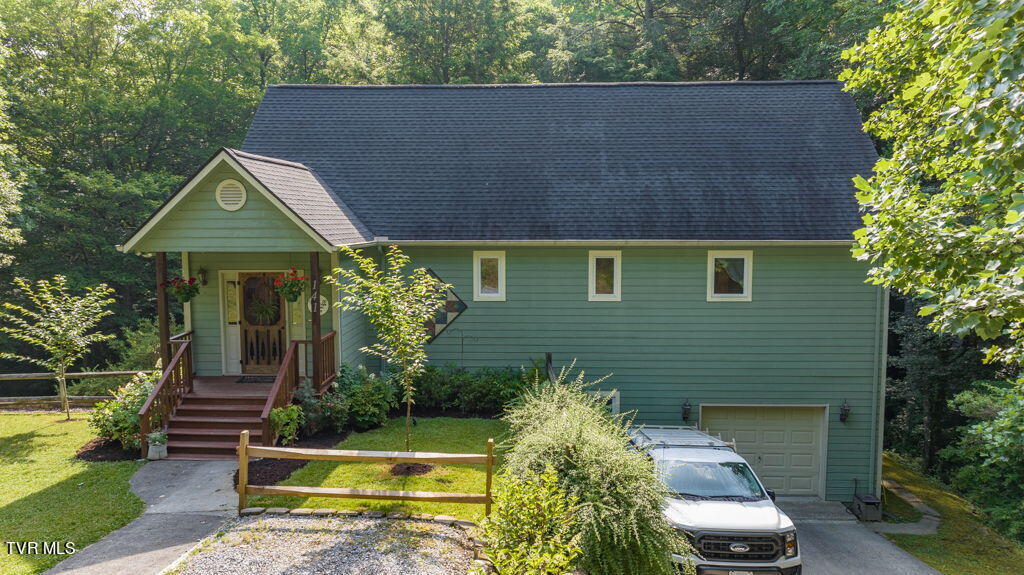 141 Laurel Highlands Road, Roan Mountain, Tennessee image 2
