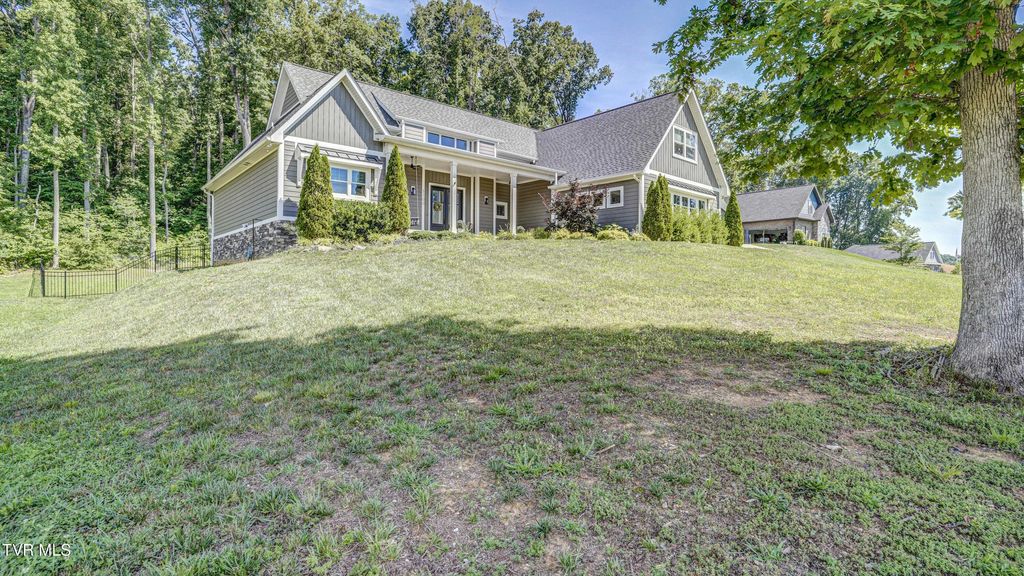 Photo of 5700 Hester Court, Piney Flats, TN 37686 (MLS # 9996138)