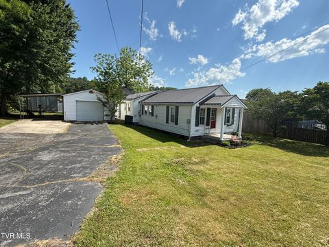 Photo of 708 D Street, Elizabethton, TN 37643 (MLS # 9995613)