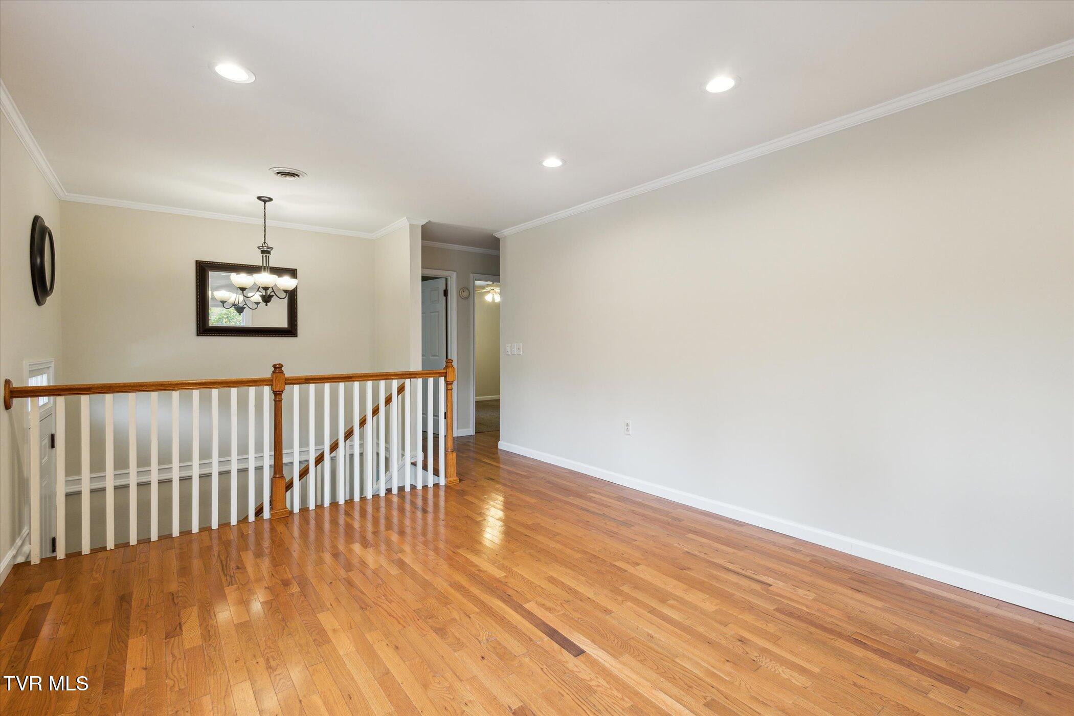 Big Stone Gap, Virginia 24219, United States, 4 Bedrooms Bedrooms, ,2 BathroomsBathrooms,Residential,Pending,38409