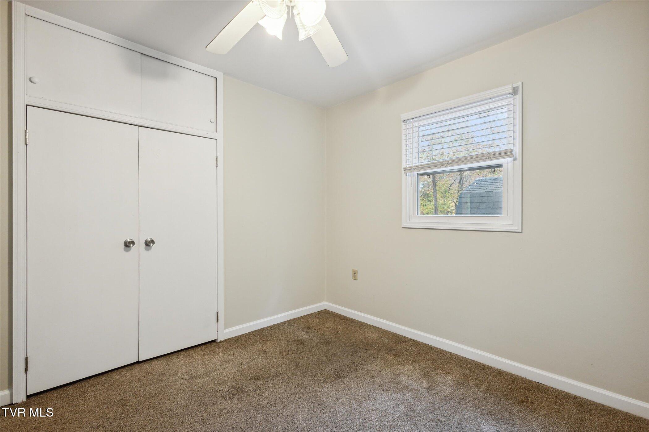 Big Stone Gap, Virginia 24219, United States, 4 Bedrooms Bedrooms, ,2 BathroomsBathrooms,Residential,Pending,38409