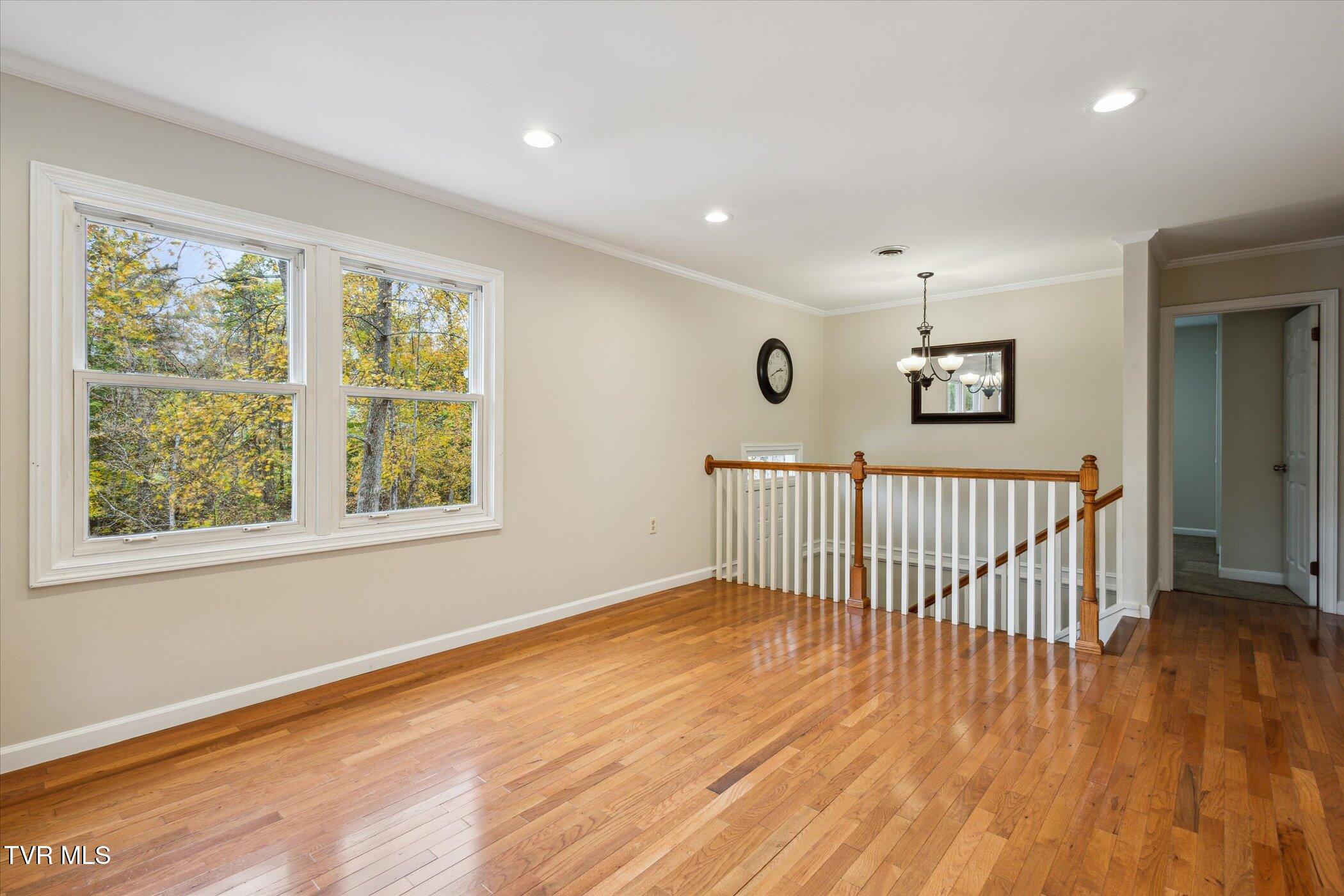 Big Stone Gap, Virginia 24219, United States, 4 Bedrooms Bedrooms, ,2 BathroomsBathrooms,Residential,Pending,38409