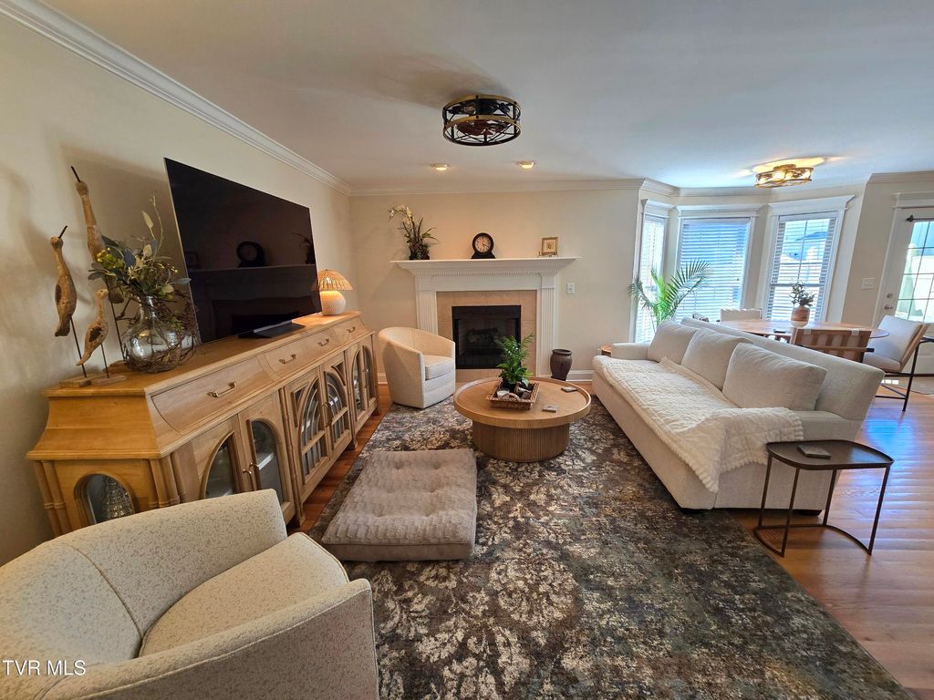 Photo of 404 Mountain View Road #204, Johnson City, TN 37601 (MLS # 9988479)