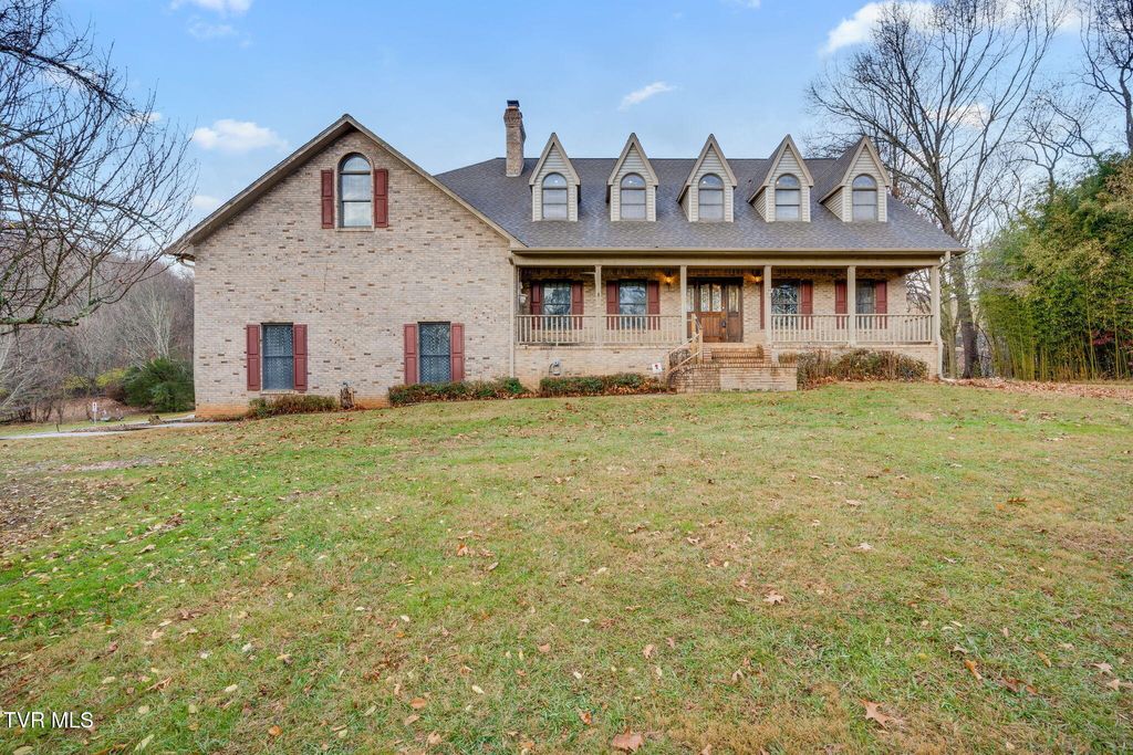 Photo of 223 Judge Ben Allen Rd, Elizabethton, TN 37643 (MLS # 9988840)