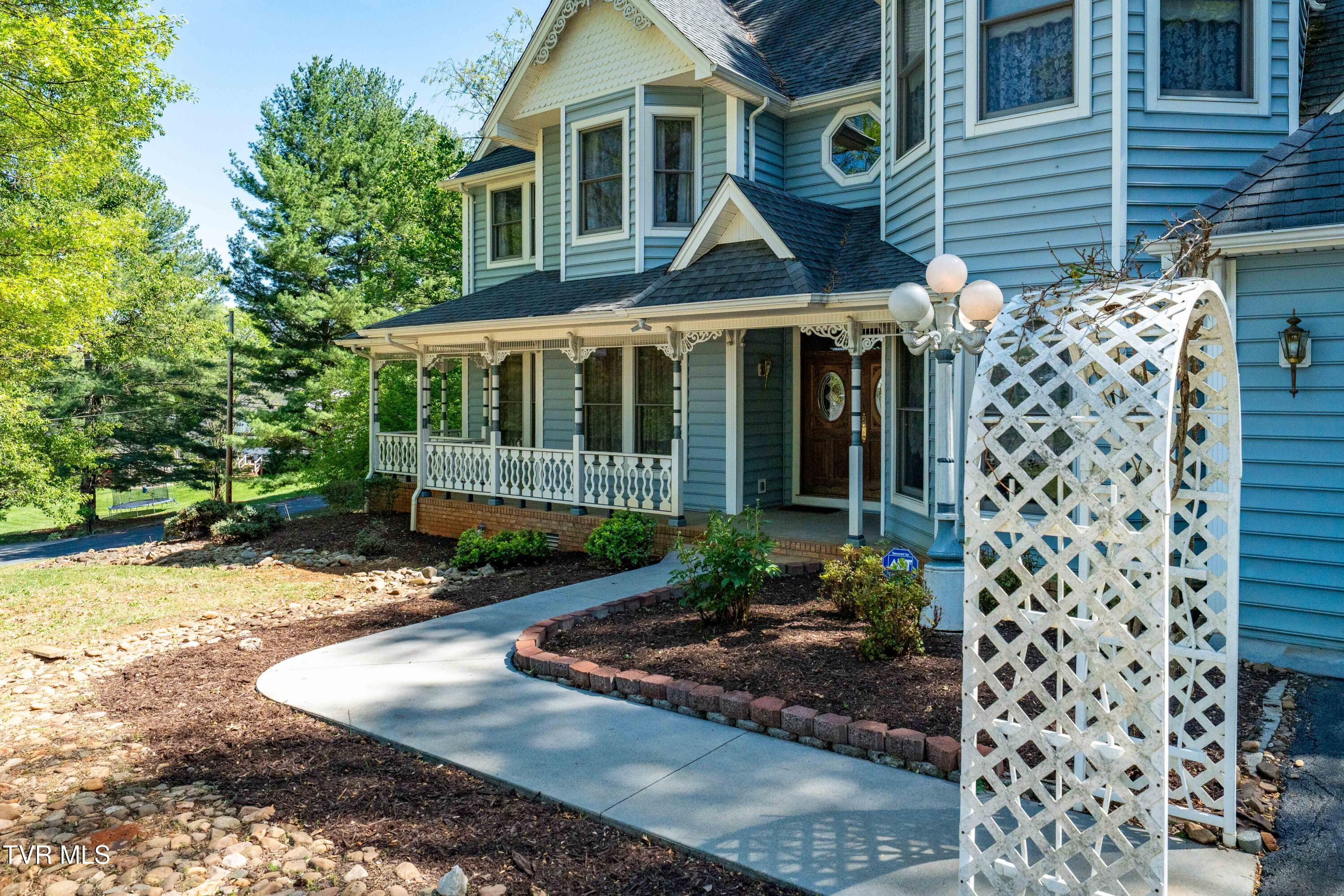 101 Knobb Hill Road