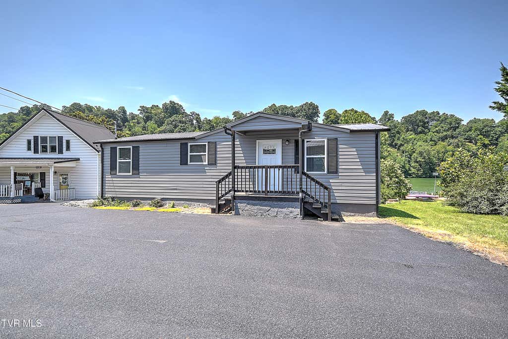 Photo of 4462 Bluff City Highway, Bluff City, TN 37618 (MLS # 9998374)