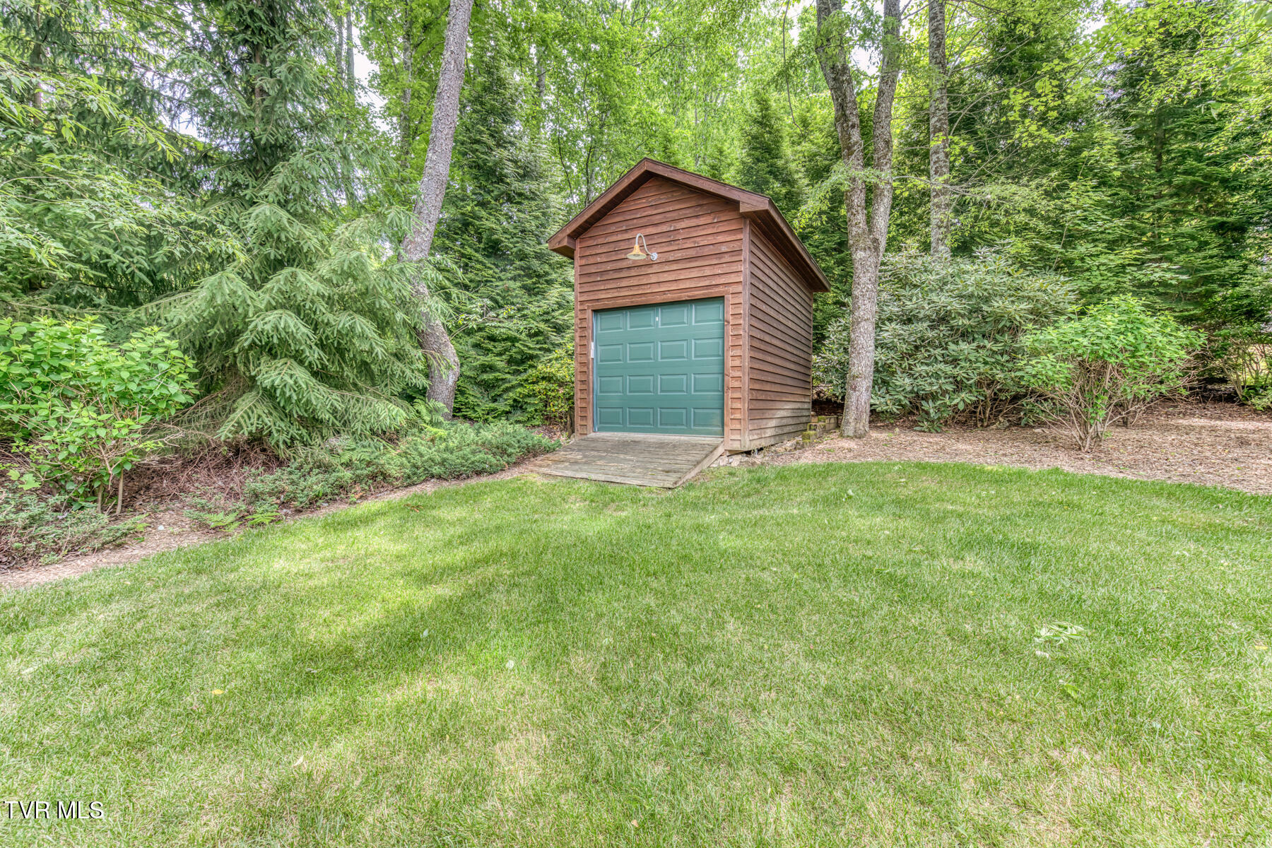 128 Bankers Bend & 275 Settlers Bnd, Mountain City, Tennessee image 44