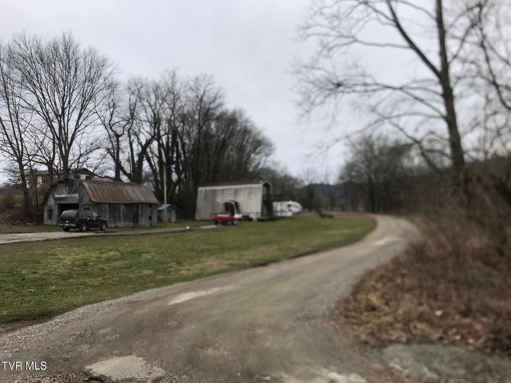 Photo of 158 Arnold Road, Mountain City, TN 37683 (MLS # 9979261)