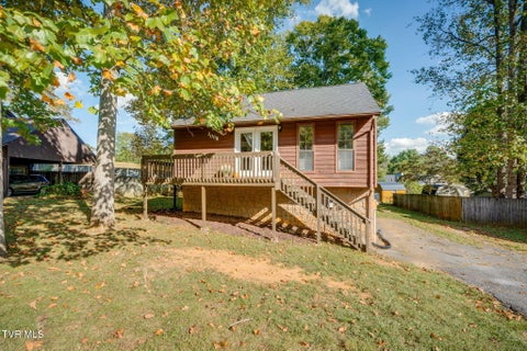 Photo of 2008 Michael Drive, Johnson City, TN 37604 (MLS # 10001985)