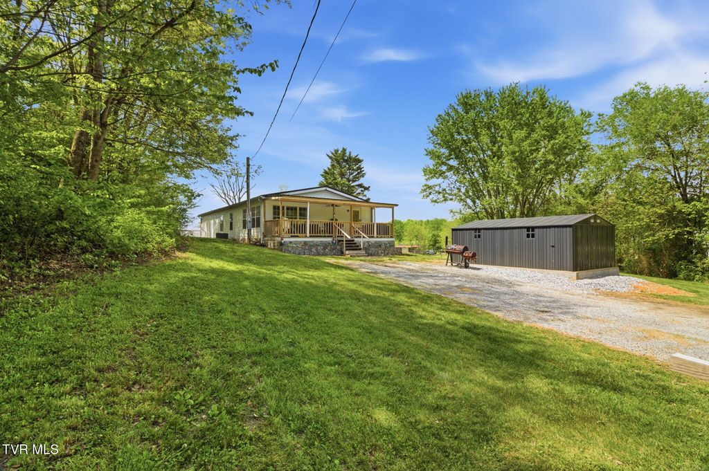Photo of 150 Carlton Ridge Lane, Greeneville, TN 37745 (MLS # 9994106)