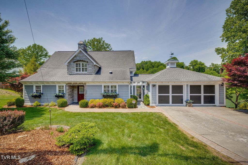 Photo of 1962 Cooks Valley Road, Kingsport, TN 37664 (MLS # 9994913)