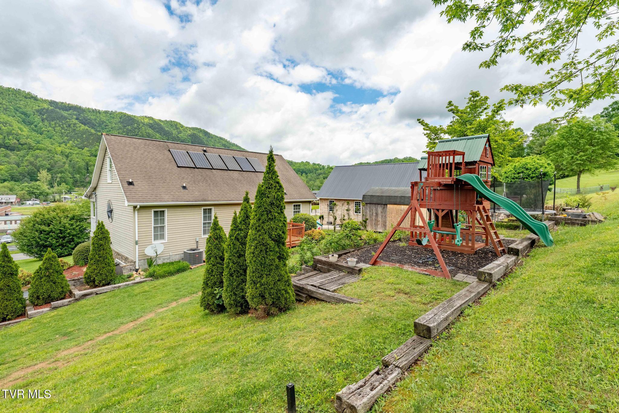 522 Crook Street, Hampton, Tennessee image 12