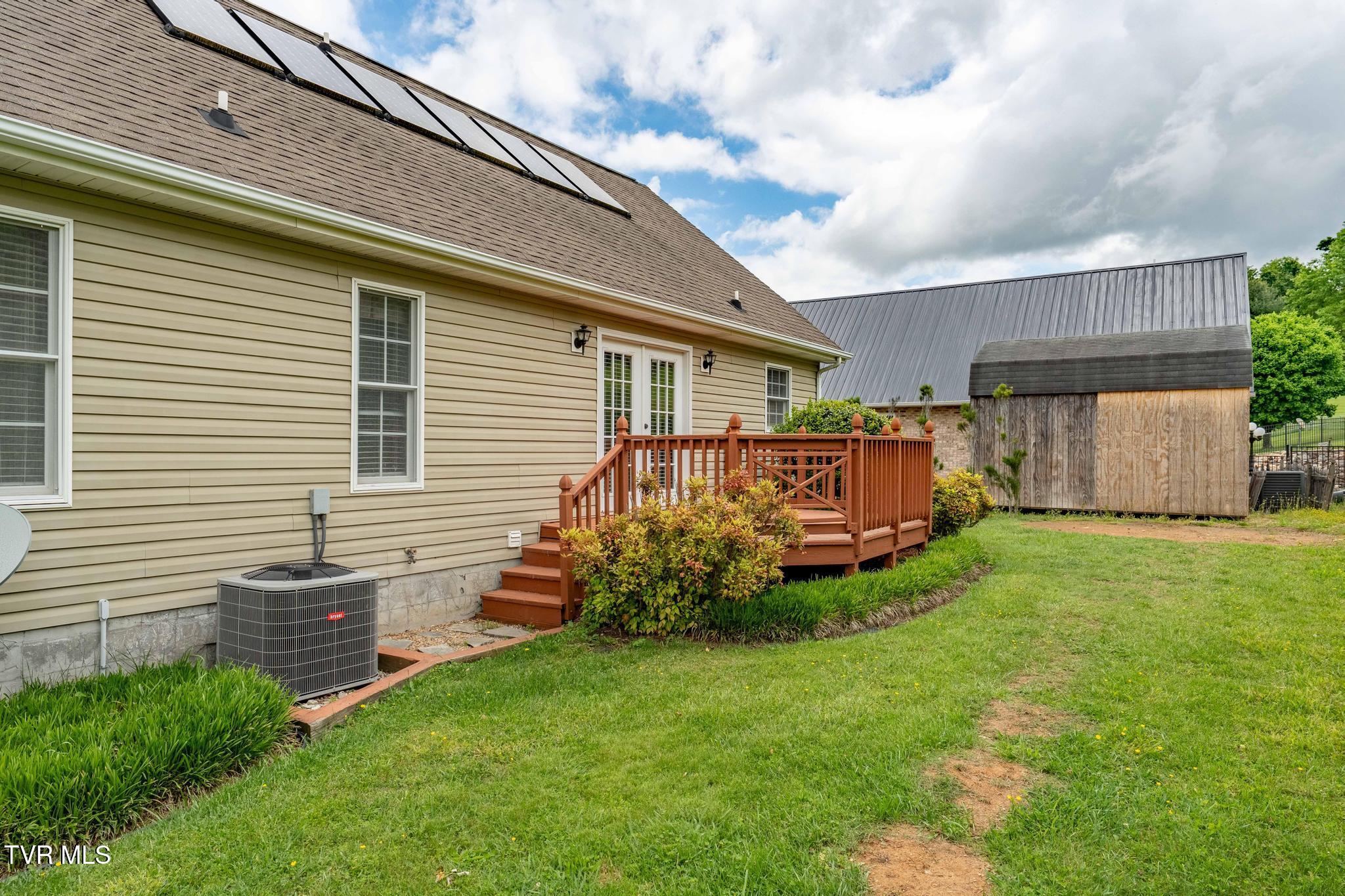 522 Crook Street, Hampton, Tennessee image 18