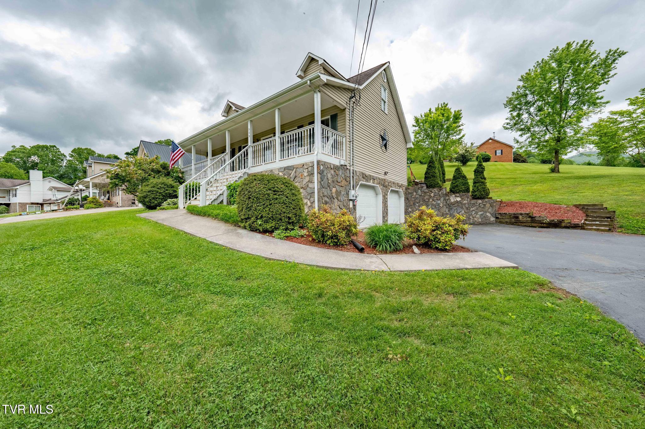 522 Crook Street, Hampton, Tennessee image 7