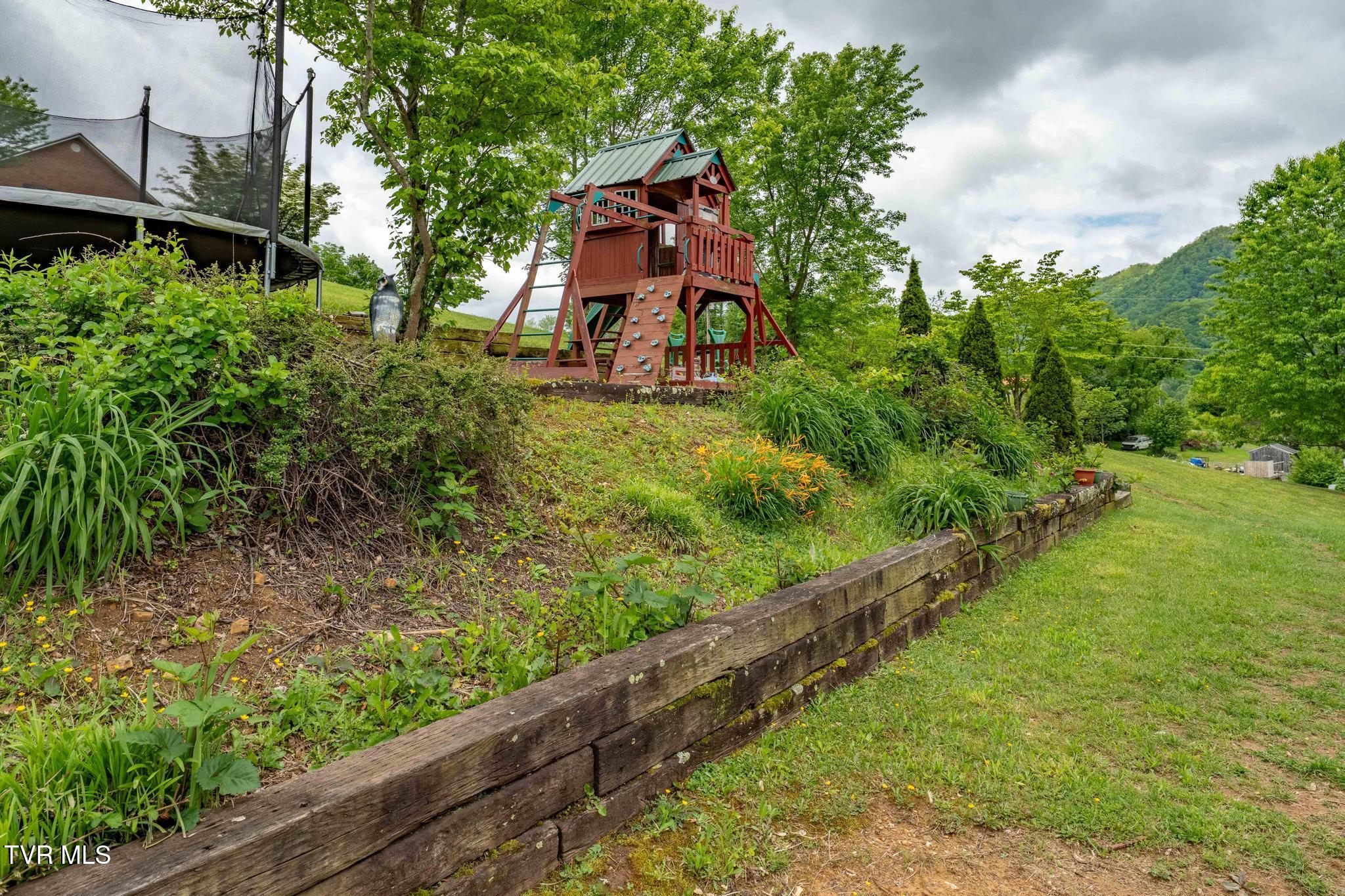 522 Crook Street, Hampton, Tennessee image 16