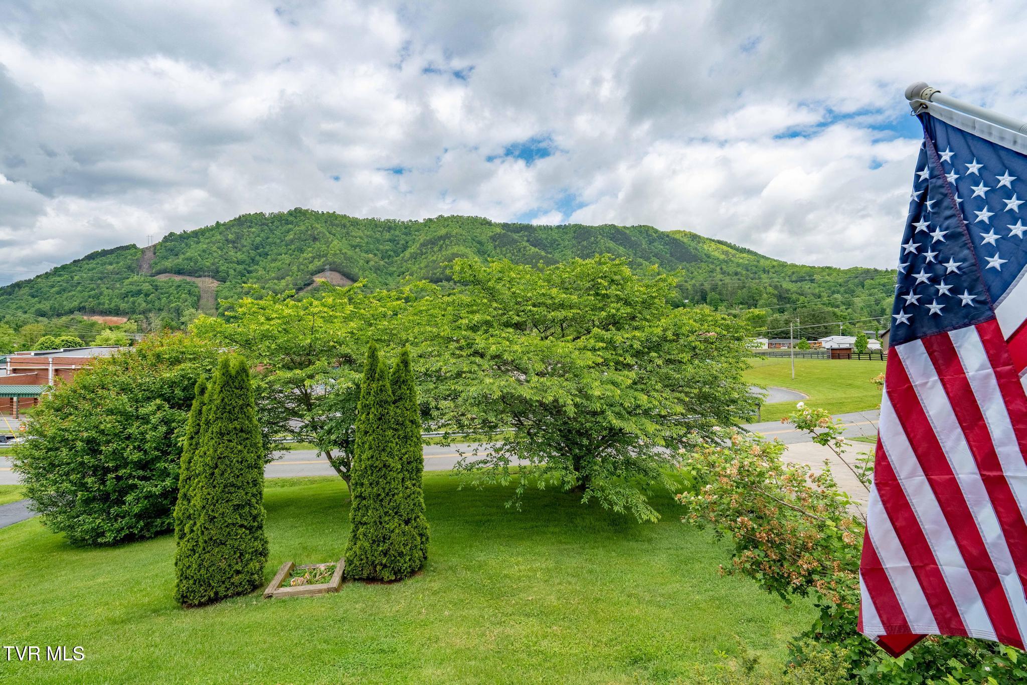 522 Crook Street, Hampton, Tennessee image 30
