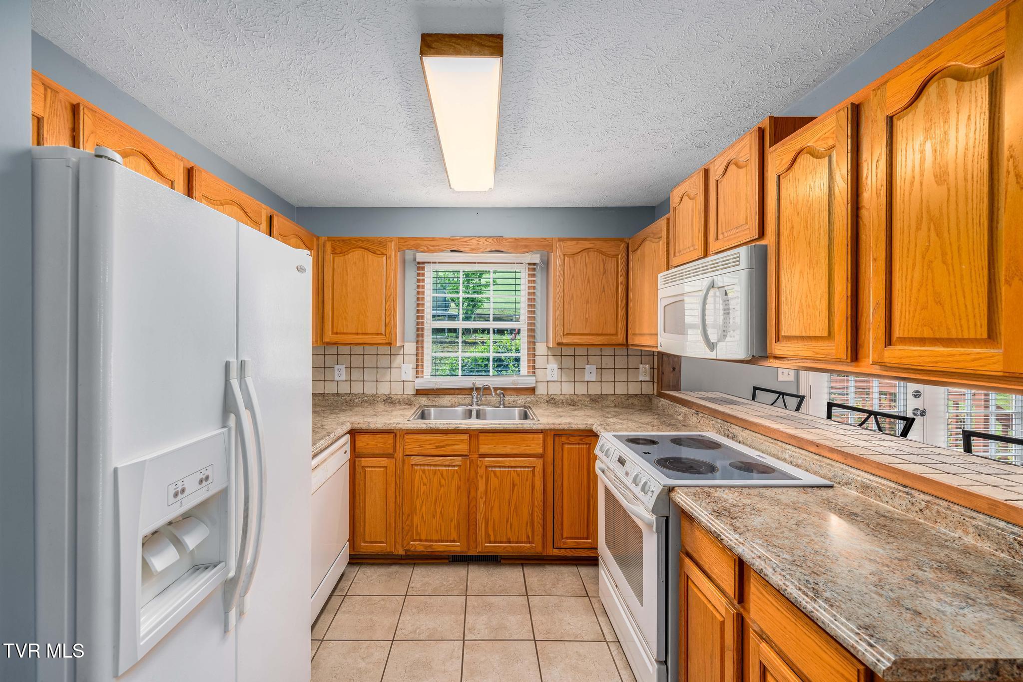 522 Crook Street, Hampton, Tennessee image 38