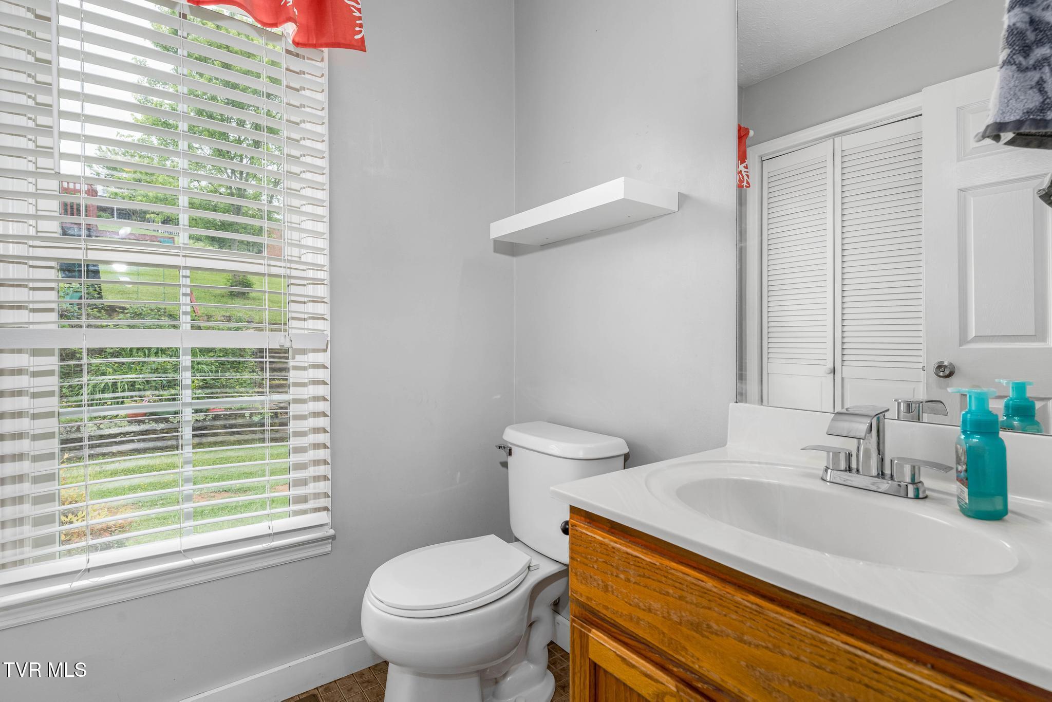 522 Crook Street, Hampton, Tennessee image 42