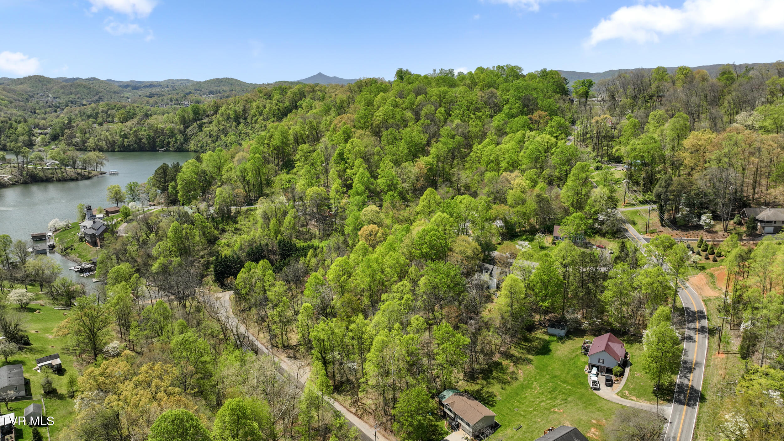 4008 Cooks Inlet Road, Kingsport, Tennessee image 1