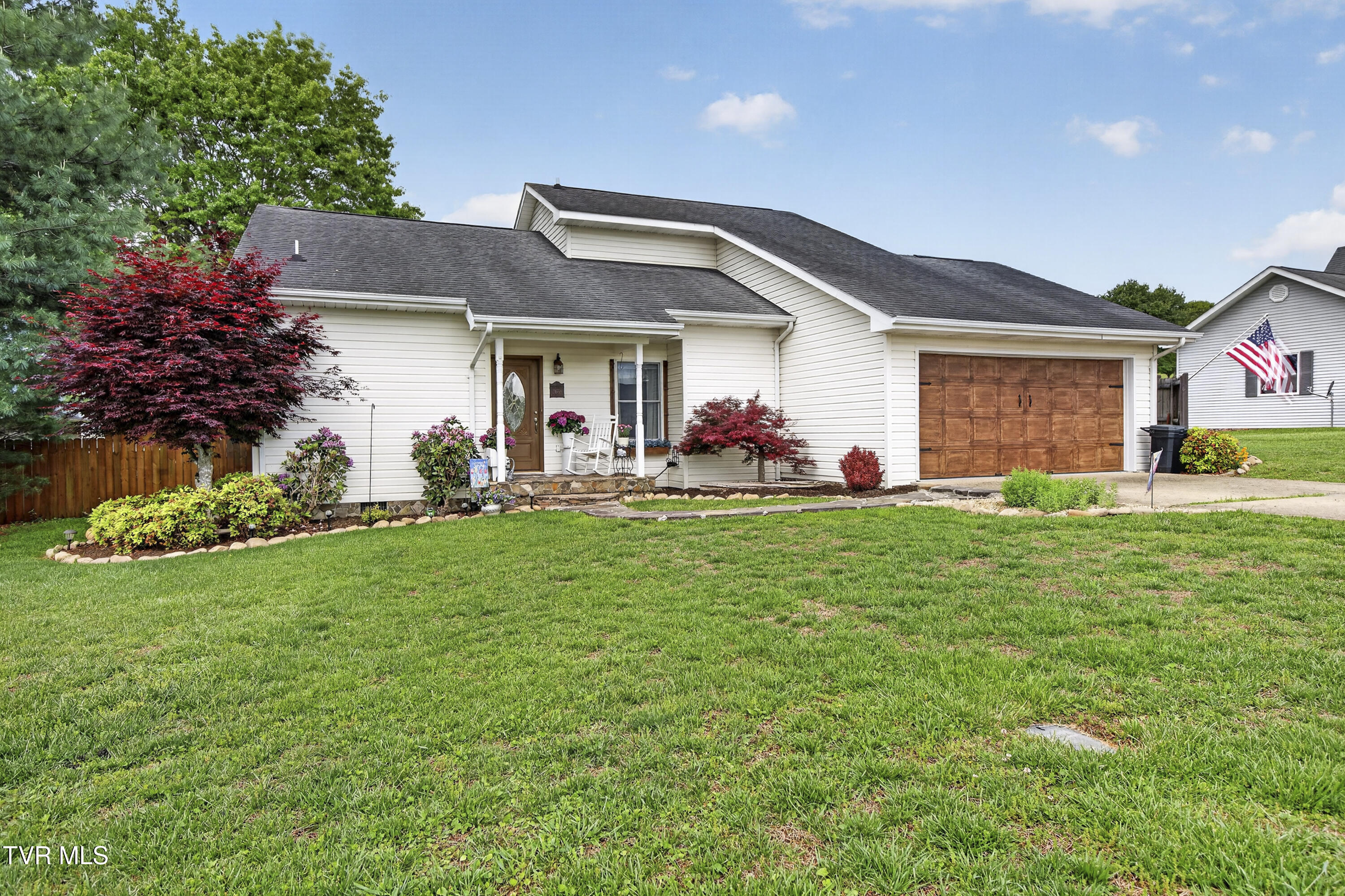 21658 Lakeshore Drive