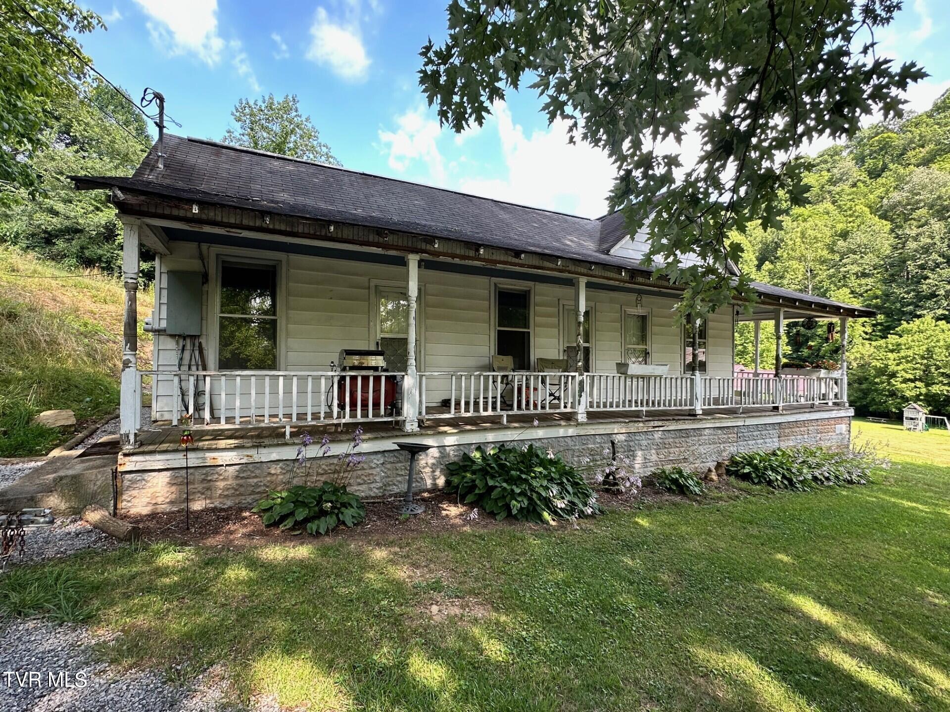 1458 Fairview Road, Duffield, Virginia image 2