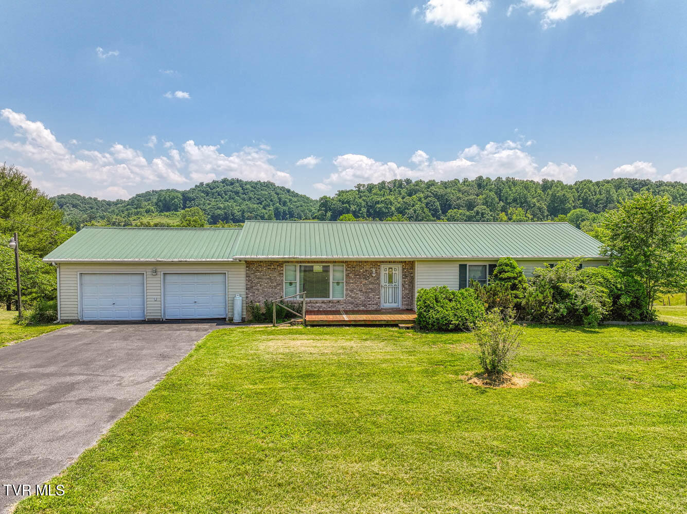 259 Bray Road, Surgoinsville, Tennessee image 1