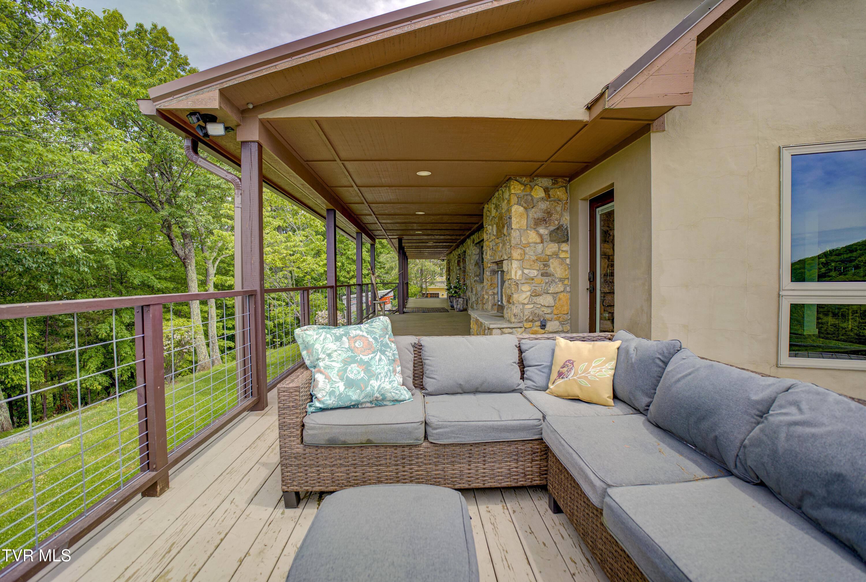 271 Iron Mountain Retreat Road, Elizabethton, Tennessee image 9