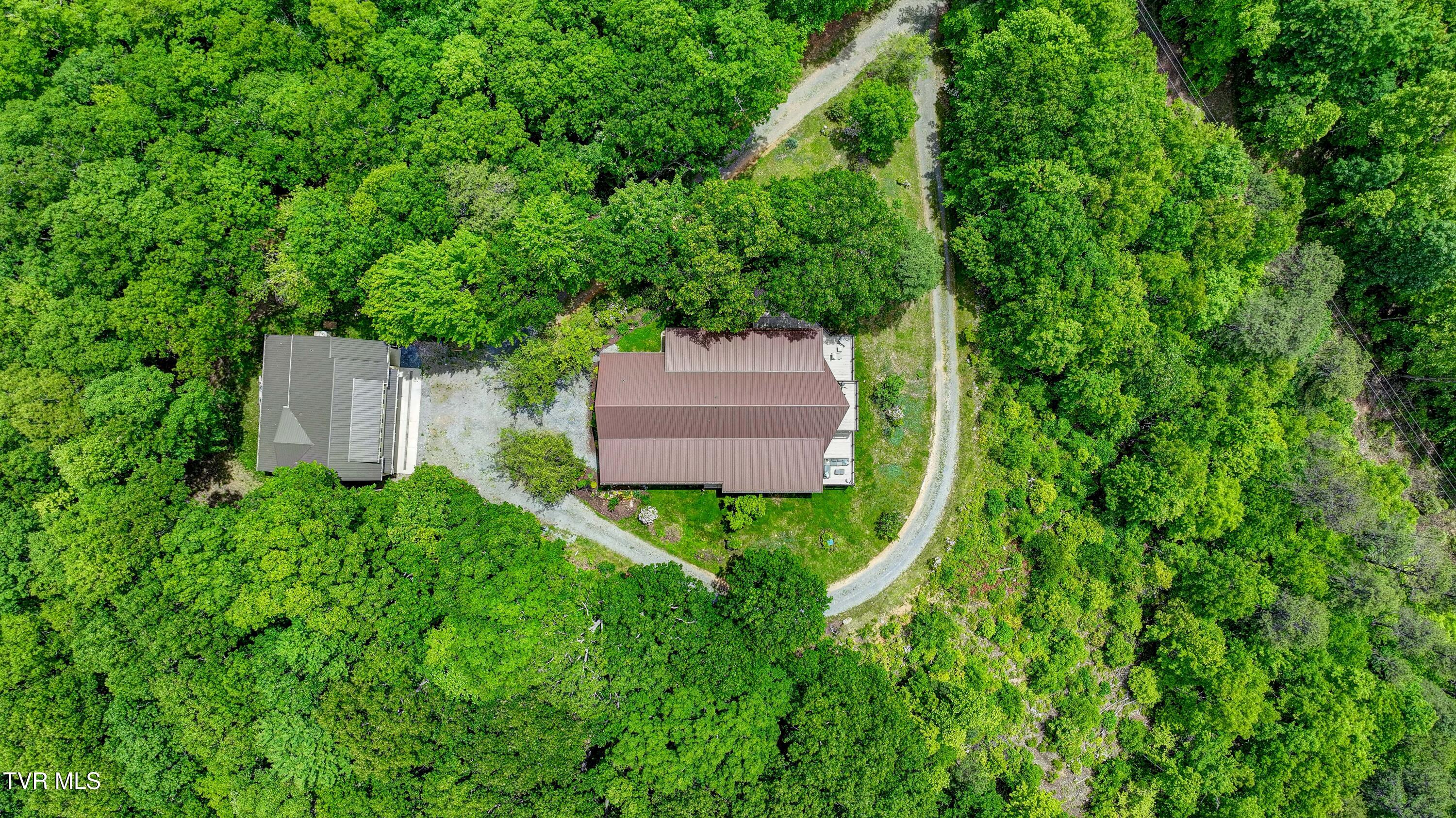 271 Iron Mountain Retreat Road, Elizabethton, Tennessee image 6