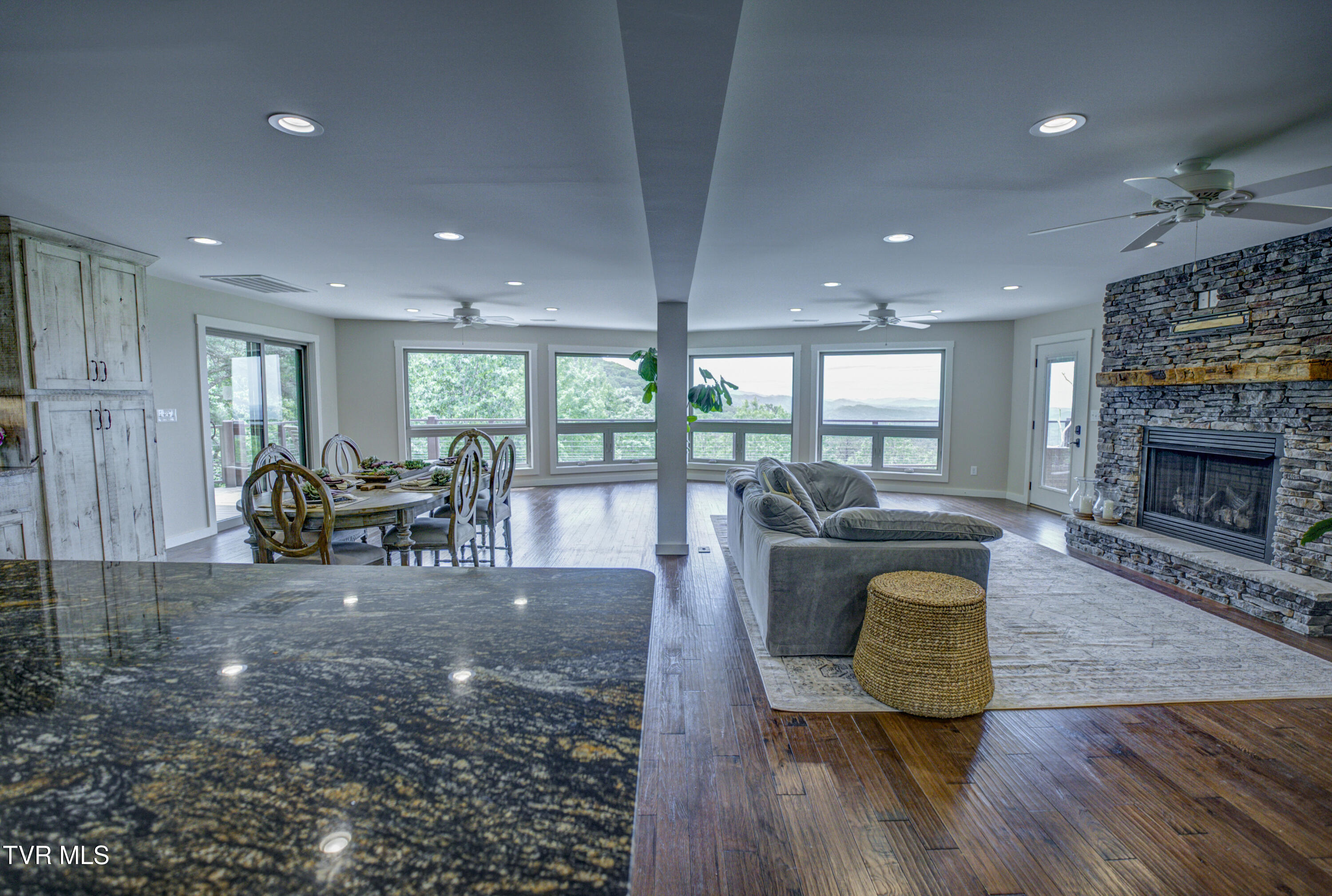271 Iron Mountain Retreat Road, Elizabethton, Tennessee image 16