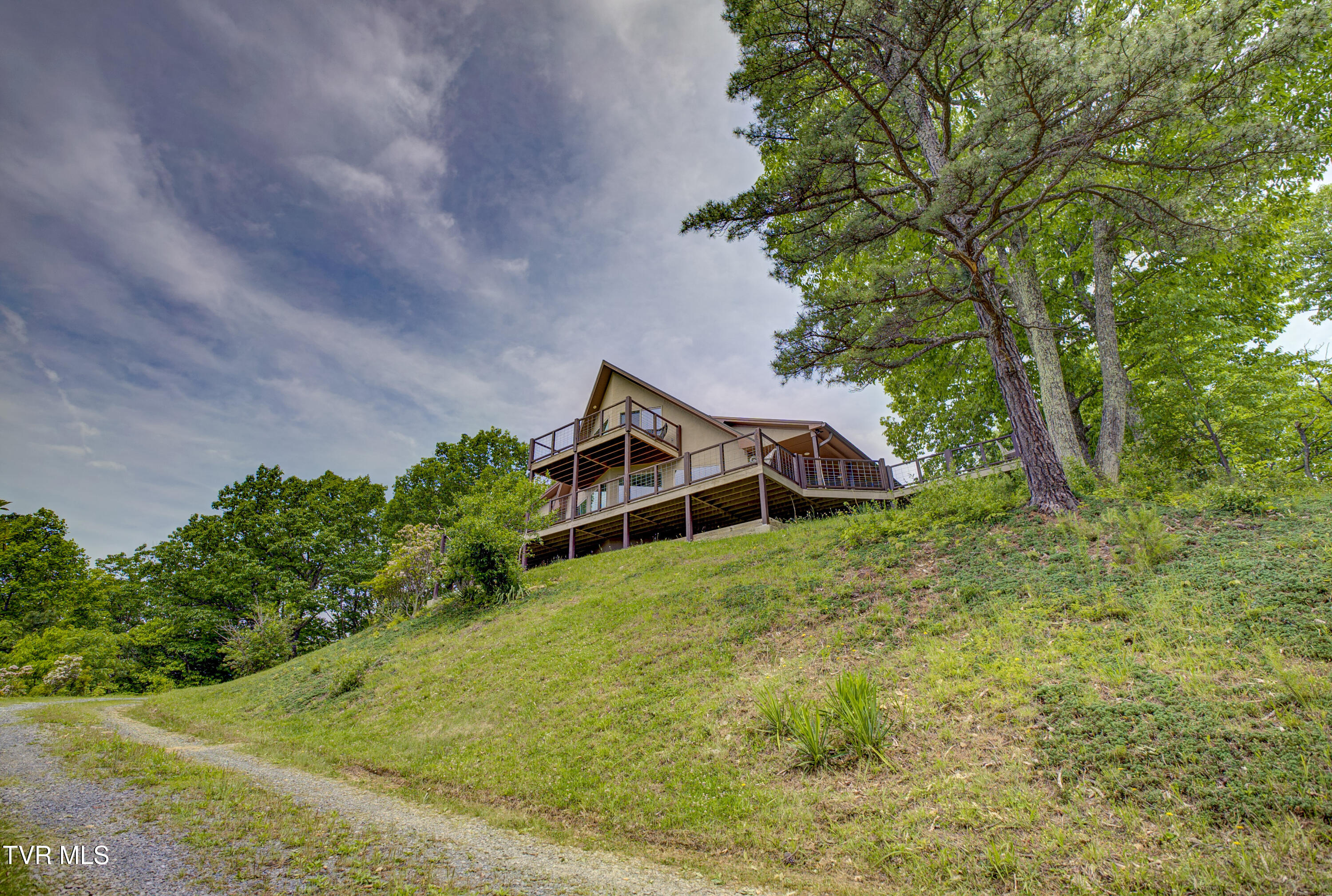 271 Iron Mountain Retreat Road, Elizabethton, Tennessee image 7