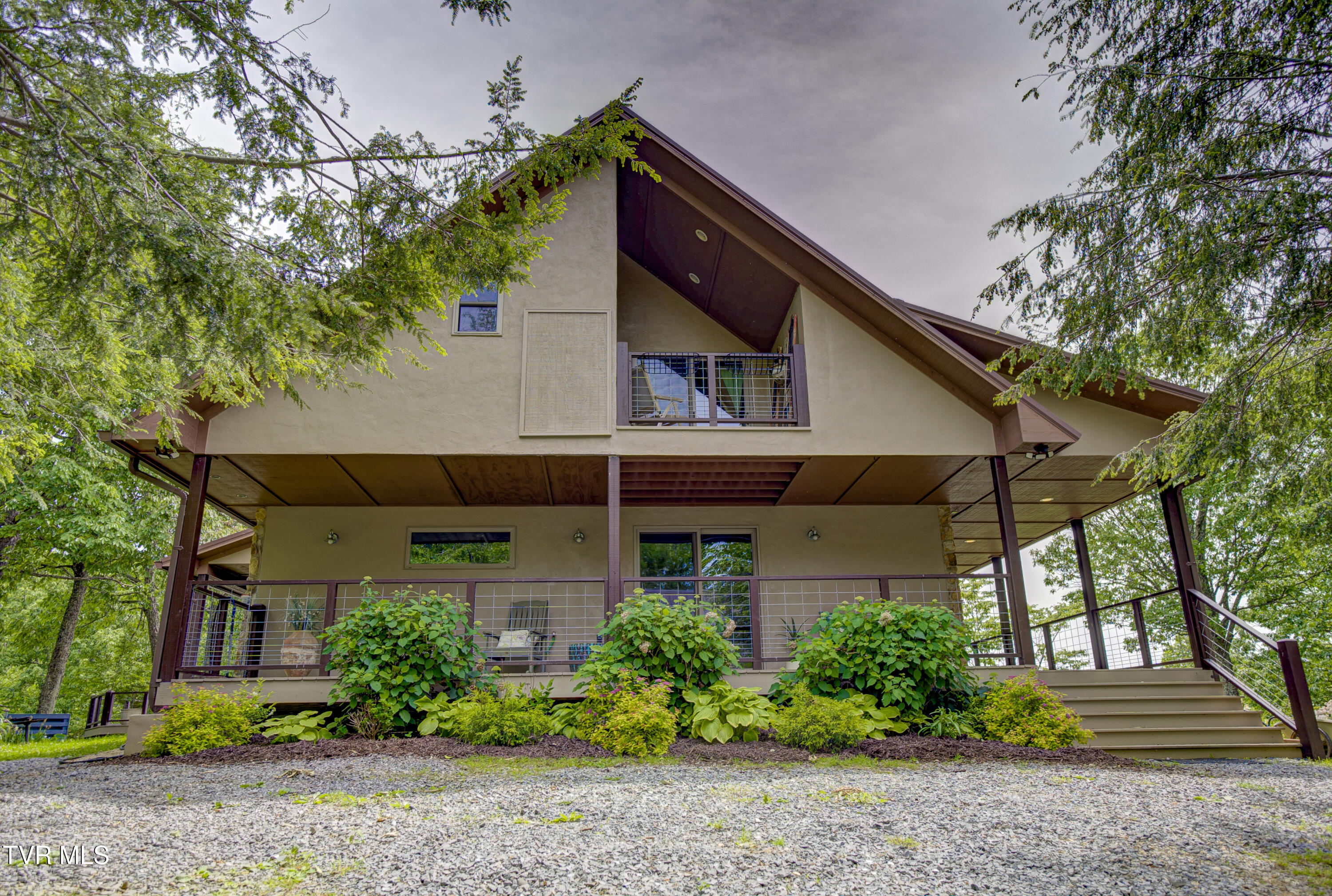 271 Iron Mountain Retreat Road, Elizabethton, Tennessee image 2