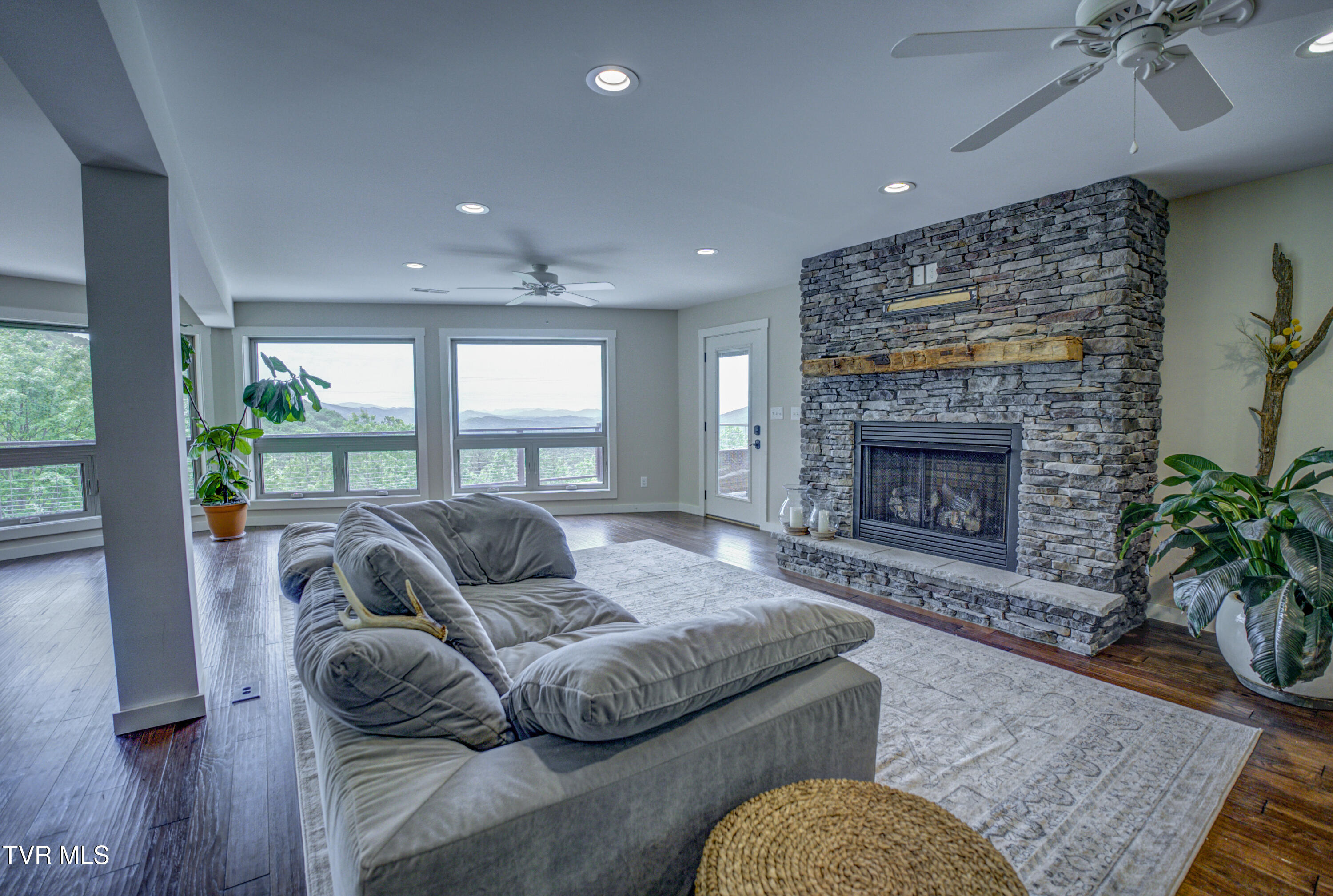 271 Iron Mountain Retreat Road, Elizabethton, Tennessee image 15