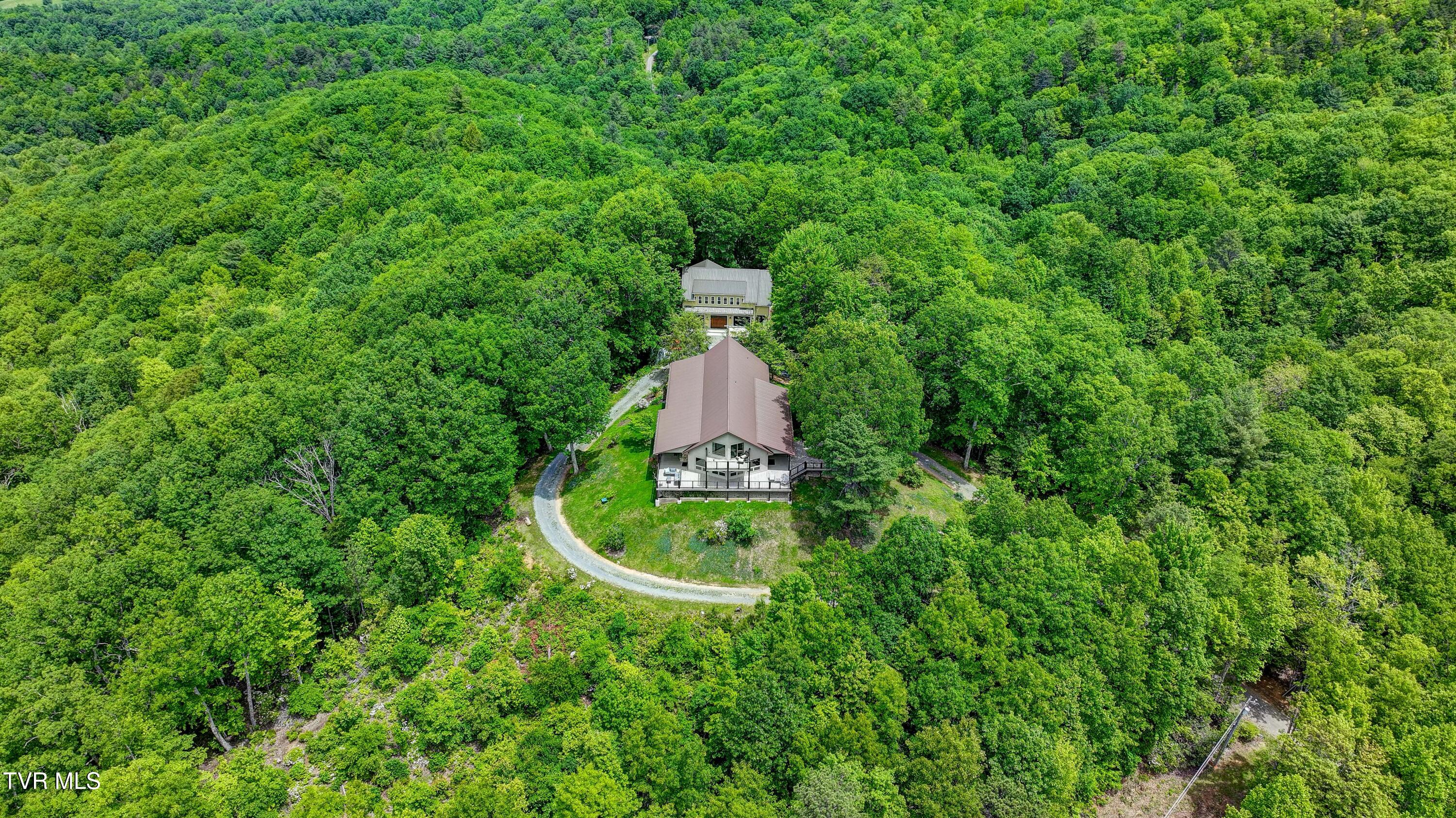 271 Iron Mountain Retreat Road, Elizabethton, Tennessee image 1