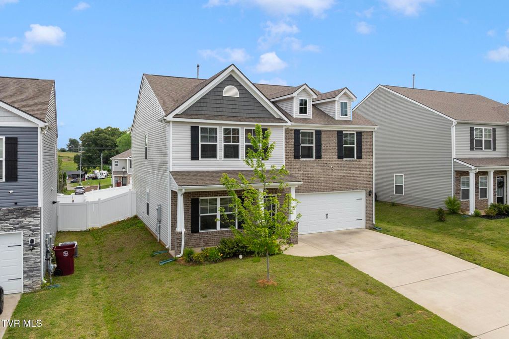 Photo of 478 Brinkleys Way, Johnson City, TN 37601 (MLS # 9987507)