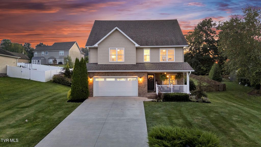 Photo of 356 Cameron Court, Jonesborough, TN 37659 (MLS # 9989798)