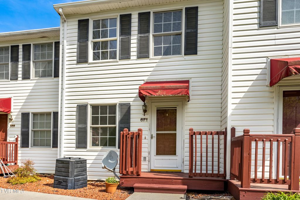 Photo of 671 Beaverview Drive #671, Bristol, VA 24201 (MLS # 9993580)