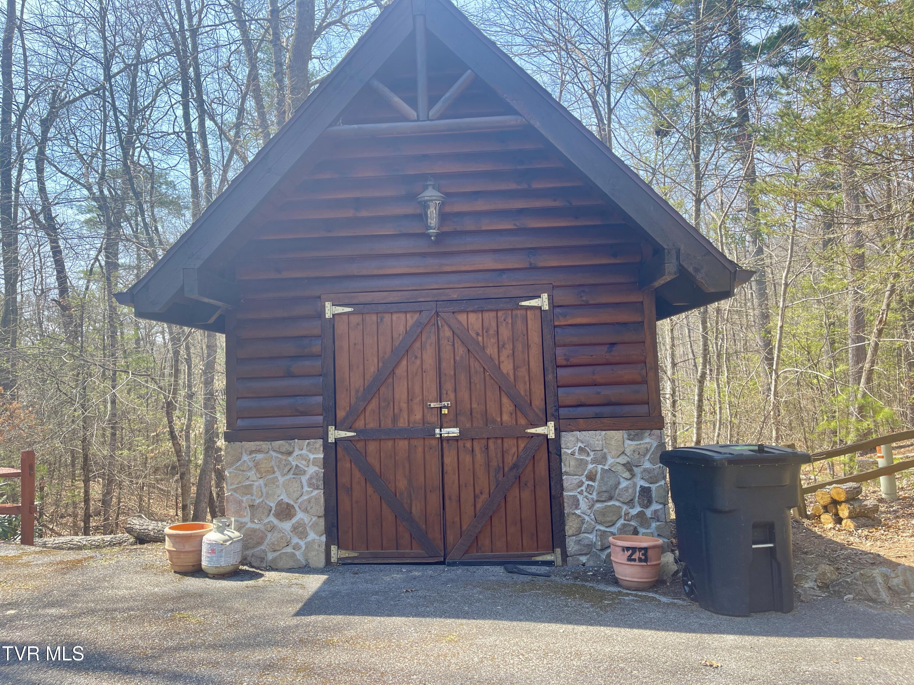 236 Lakeside Drive, Butler, Tennessee image 8