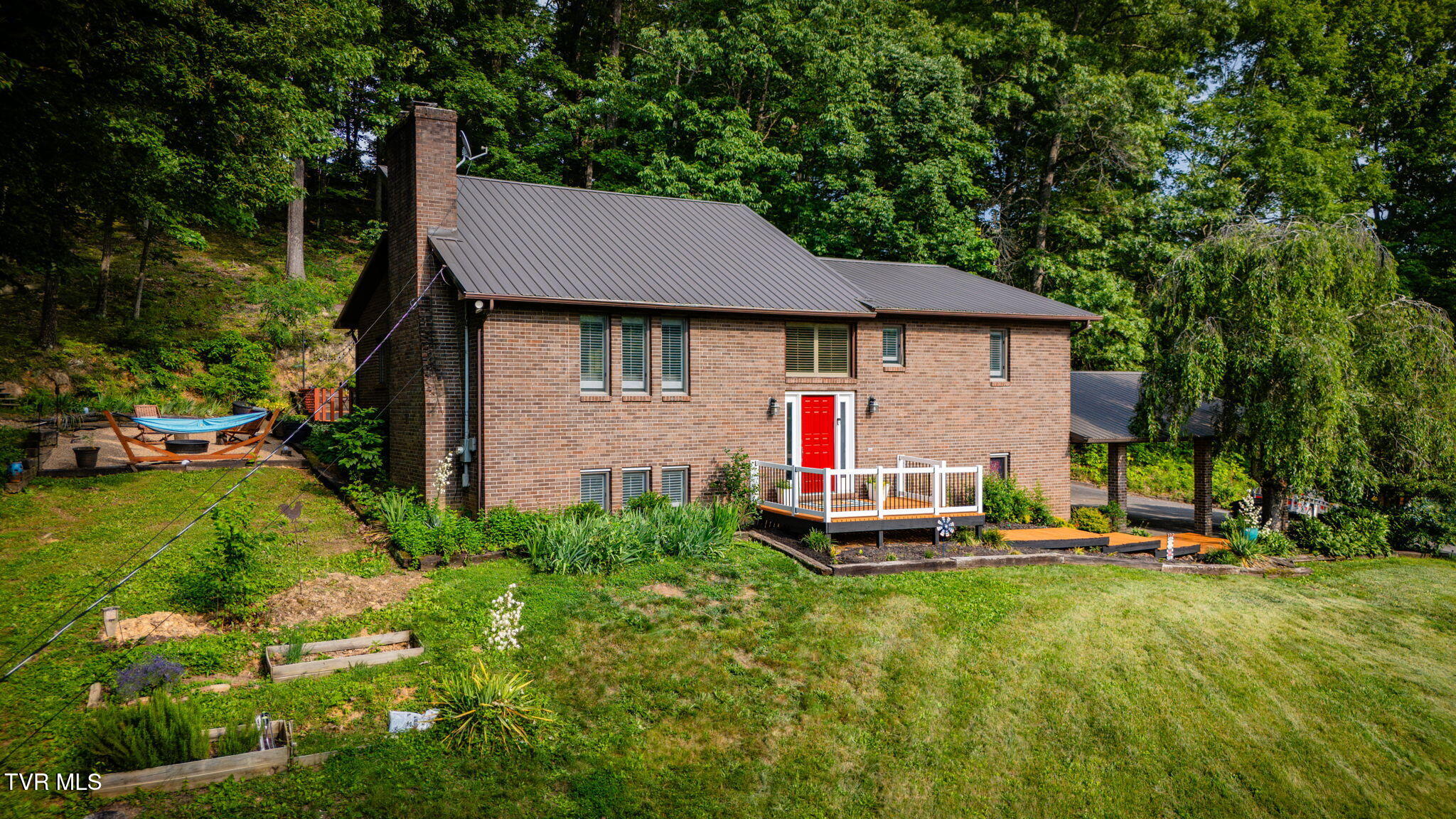 280 Possum Hollow Road