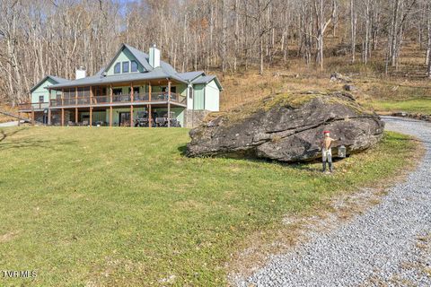 Photo of 625 Heaton Creek Road, Roan Mountain, TN 37687 (MLS # 9988640)