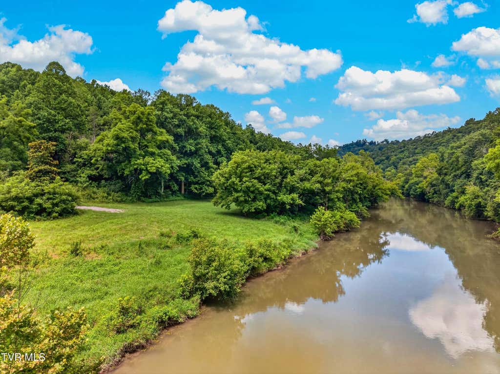 Photo of Tbd Ferguson Ridge Road, Tazewell, TN 37879 (MLS # 9999669)