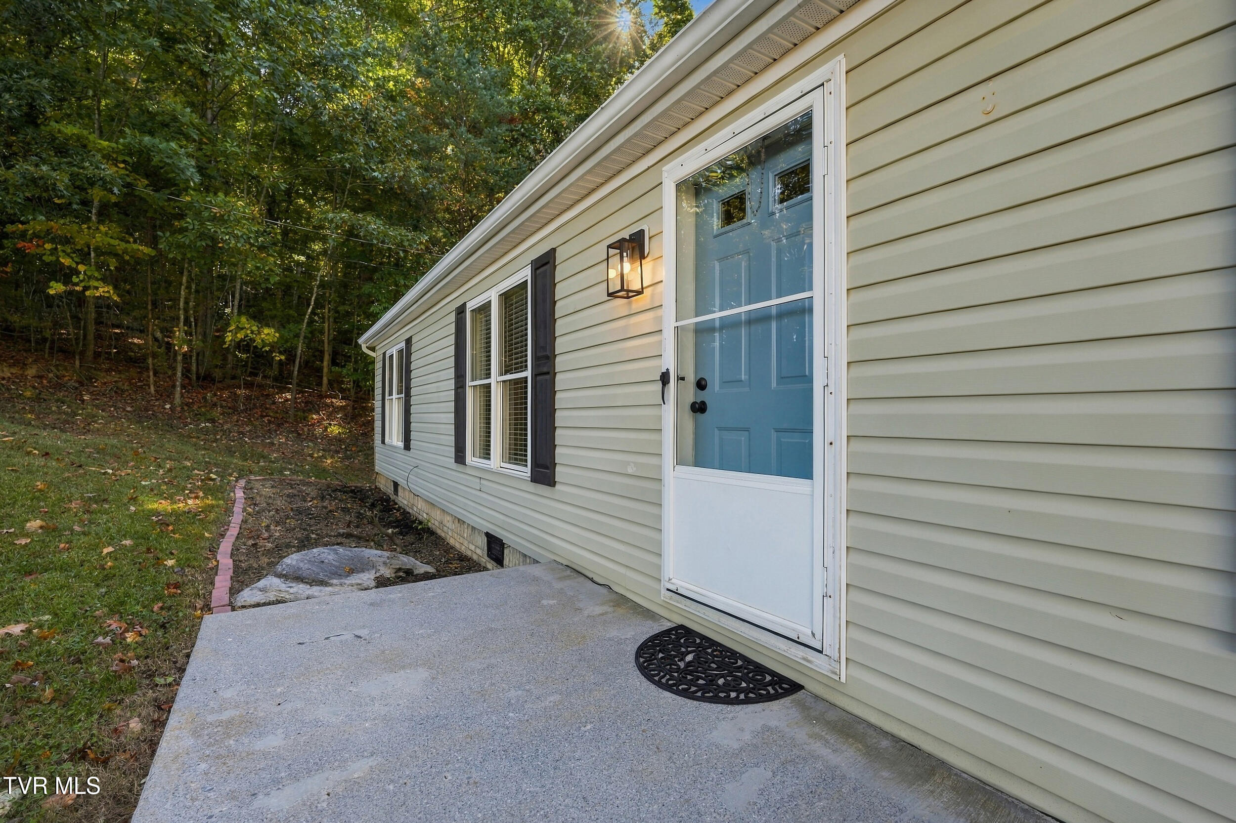 118 Trail Lane