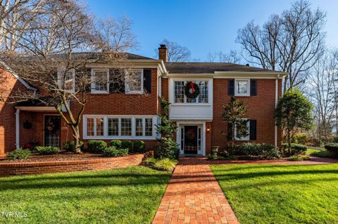 5 Llewellyn Wood Johnson City TN 37601