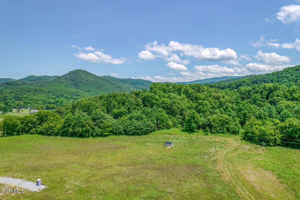 Photo of 1685 Highway 107, Jonesborough, TN 37659 (MLS # 9997422)