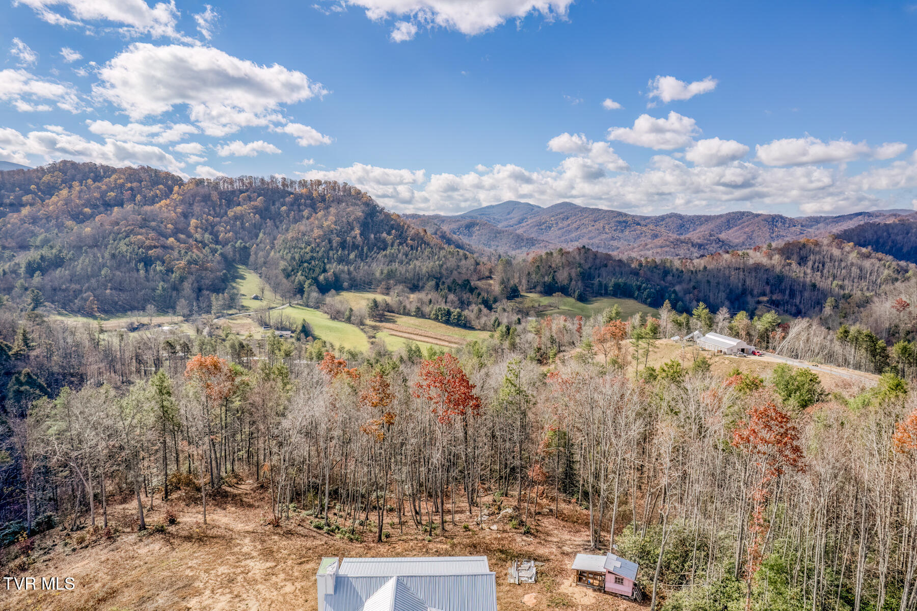 169 Teaberry Road, Roan Mountain, Tennessee image 20