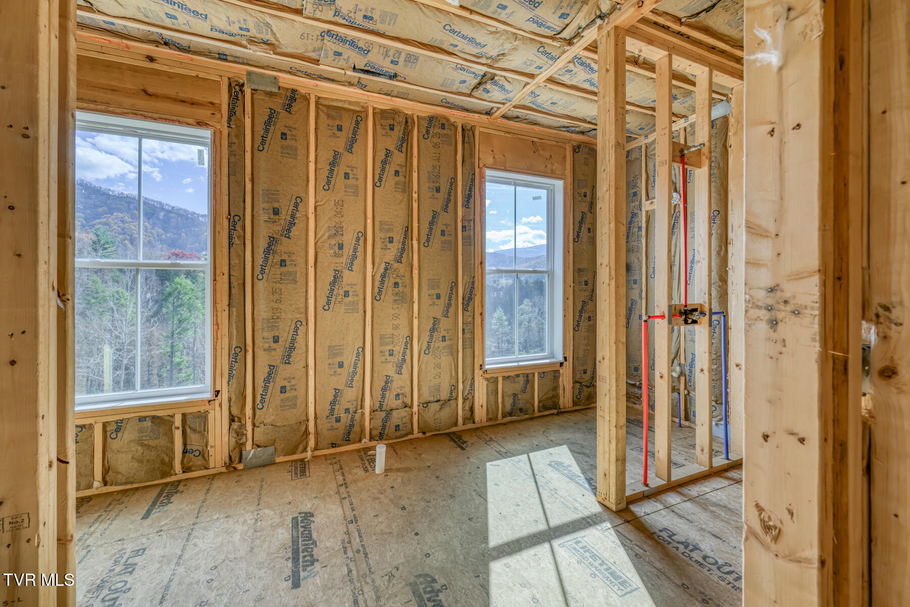 169 Teaberry Road, Roan Mountain, Tennessee image 24