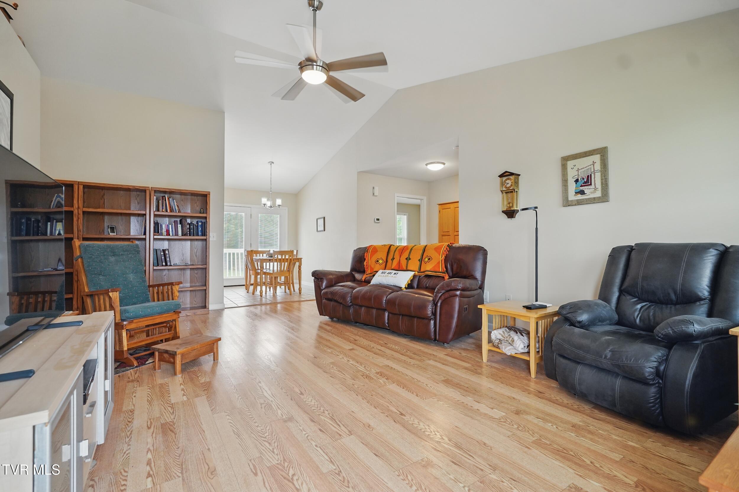 115 Mountain Ridges Drive, Jonesborough, Tennessee image 10