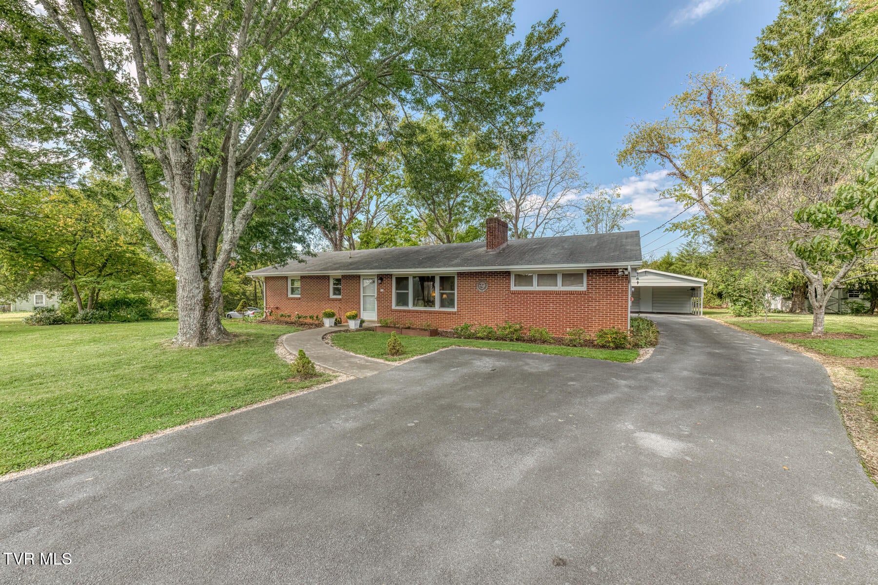 133 Northeast Drive