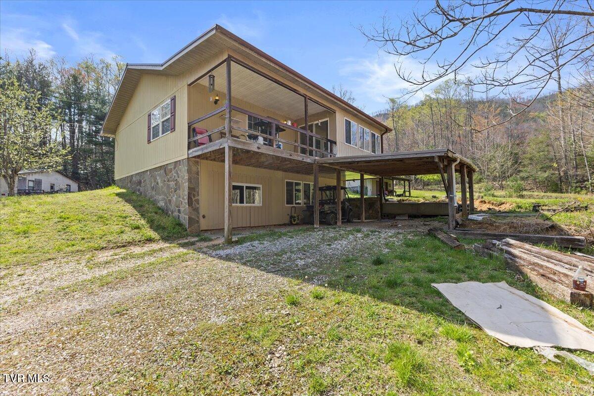 1102 Foxhound Hills Circle, Unicoi, Tennessee image 2